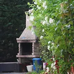 1-bedroom With Pool & Free Parking, 300 M To The * Pomorie