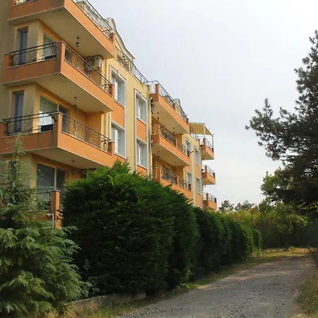 Appartement 1-bedroom With Pool & Free Parking, 300 M To The Pomorie